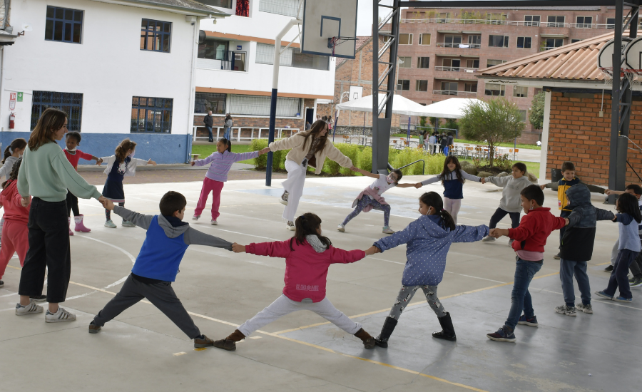 Escuela Francesa de Cuenca avanza en la implementación del modelo pedagógico de “doble nivel”