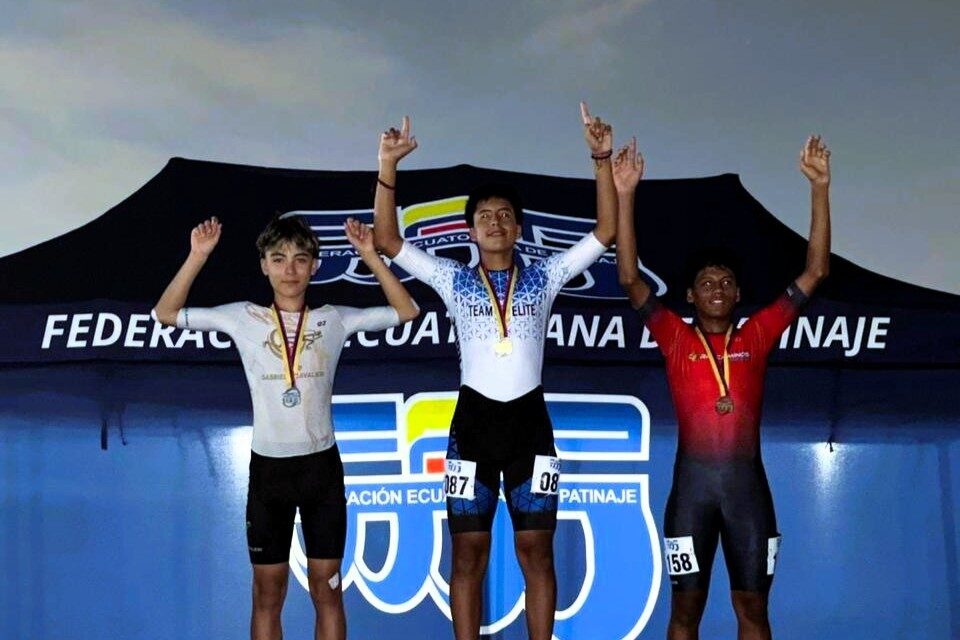 Juan José Loyola, estudiante de 3ème de la EFC, Destaca en Primer Ranking Nacional de Patinaje de Velocidad 2026
